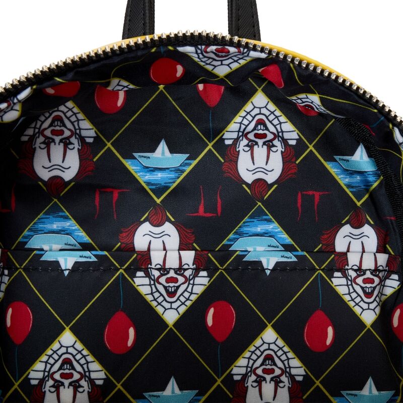 Mochila IT Loungefly