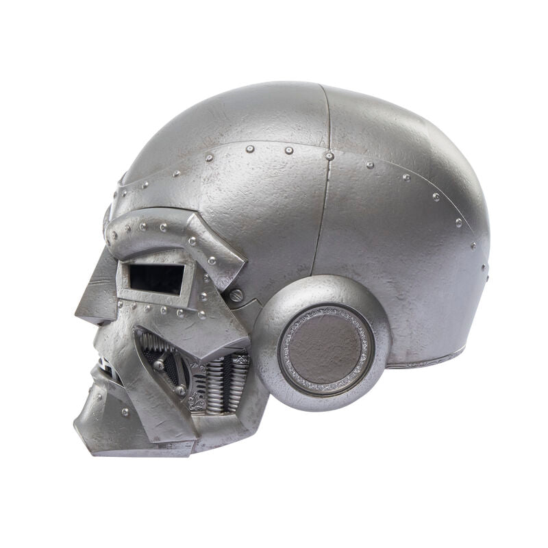 Casco premium Doctor Doom Marvel Legends